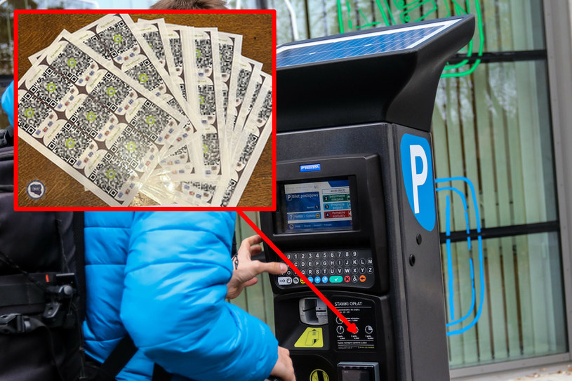 Oszuści naklejali kody QR na parkomaty w Krakowie by wyciągnąć dane kart płatniczych od kierowców /Fot: East News/Policja /Fot. Jan Graczyński /East News