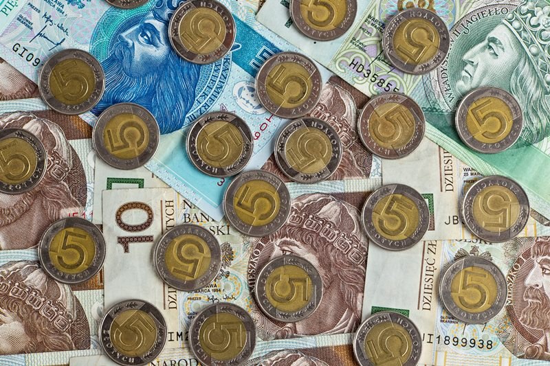 Oszuści podszywają się pod pracowników Miejskiego Zarządu Nieruchomości Komunalnych i wyłudzają pieniądze /Maciej Kulczyński /PAP