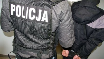 Oszuści schwytani na gorącym uczynku. Podawali się za policjantów