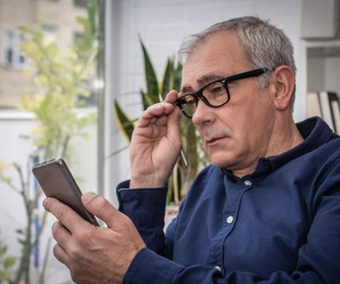 Oszustwa na telefon. Podsumowali rok, tysiące emerytów wpadło w pułapkę złodziei