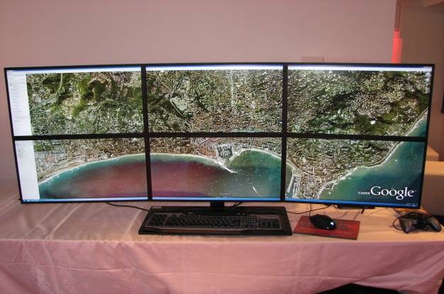 Oto, co może powstać z połączenia AMD Vision i 6 monitorów. W sam raz do salonu /INTERIA.PL