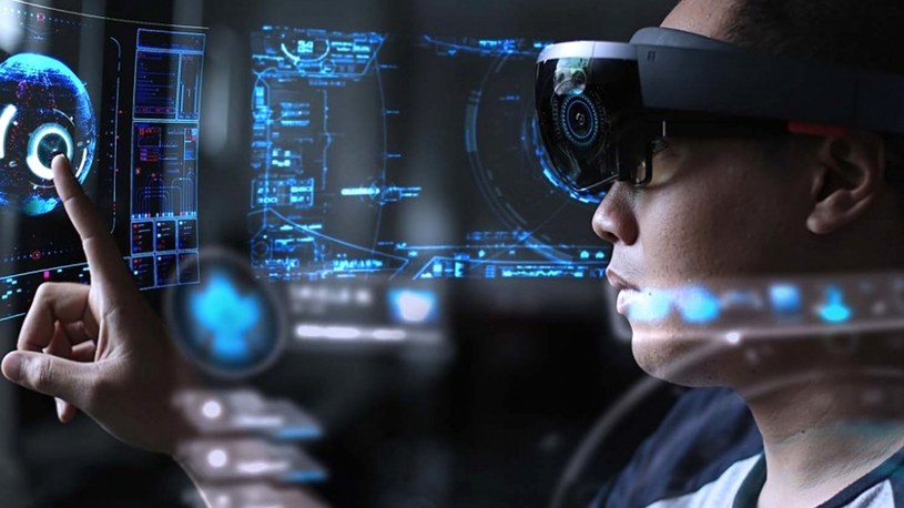 Oto filmowa zajawka gogli HoloLens 2 od Microsoftu. Premiera na targach MWC 2019 /Geekweek