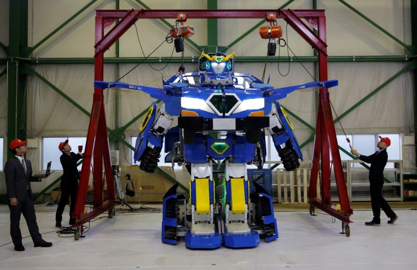 Oto J-deite Ride, dwuosobowy samochód zmieniający się w robota, fot: Toru Hanai (Reuters) /Agencja FORUM