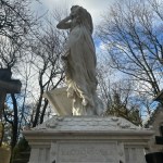 Oto najpiękniejszy grób na Powązkach. Zmarła jako 18-latka