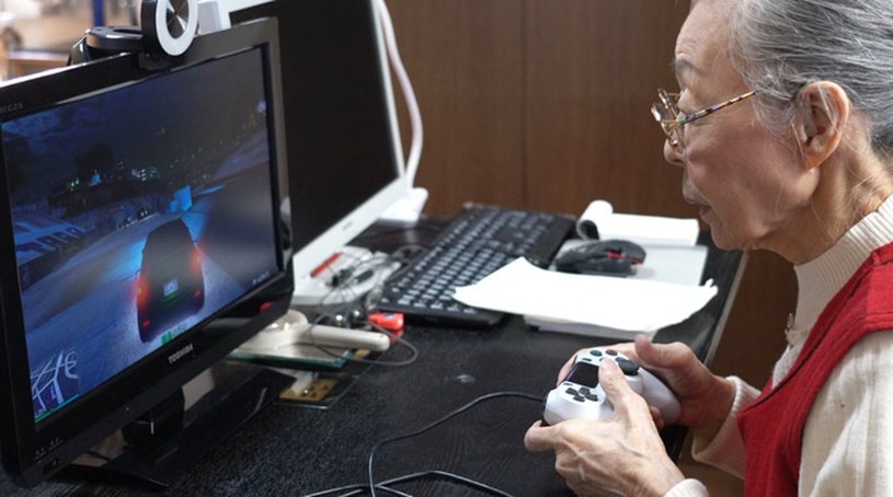 Oto najstarsza gamerka na świecie, ma 90 lat i ciągle streamuje na YouTube [FILM] /Geekweek