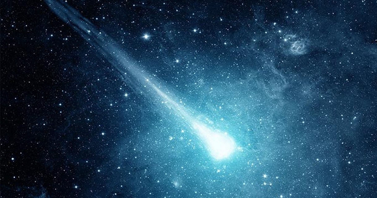 Oto nowe, spektakularne obrazy komety ATLAS, która rozpadła się na 30 części /Geekweek