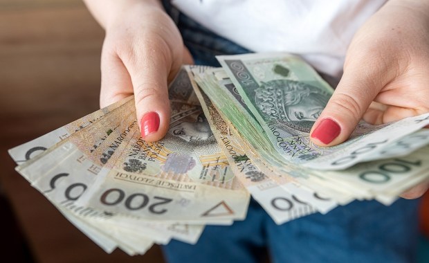 Oto próg bogactwa według Polaków. Wskazano kwotę