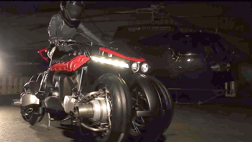 Oto przyszłość motocykli. Lazareth LMV 496 istnieje naprawdę, może jeździć i latać! /Geekweek