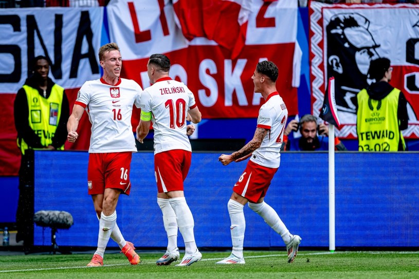 Oto sytuacja Polski w tabeli zespołów z trzecich miejsc po meczu Anglia - Dania. Jest dobrze