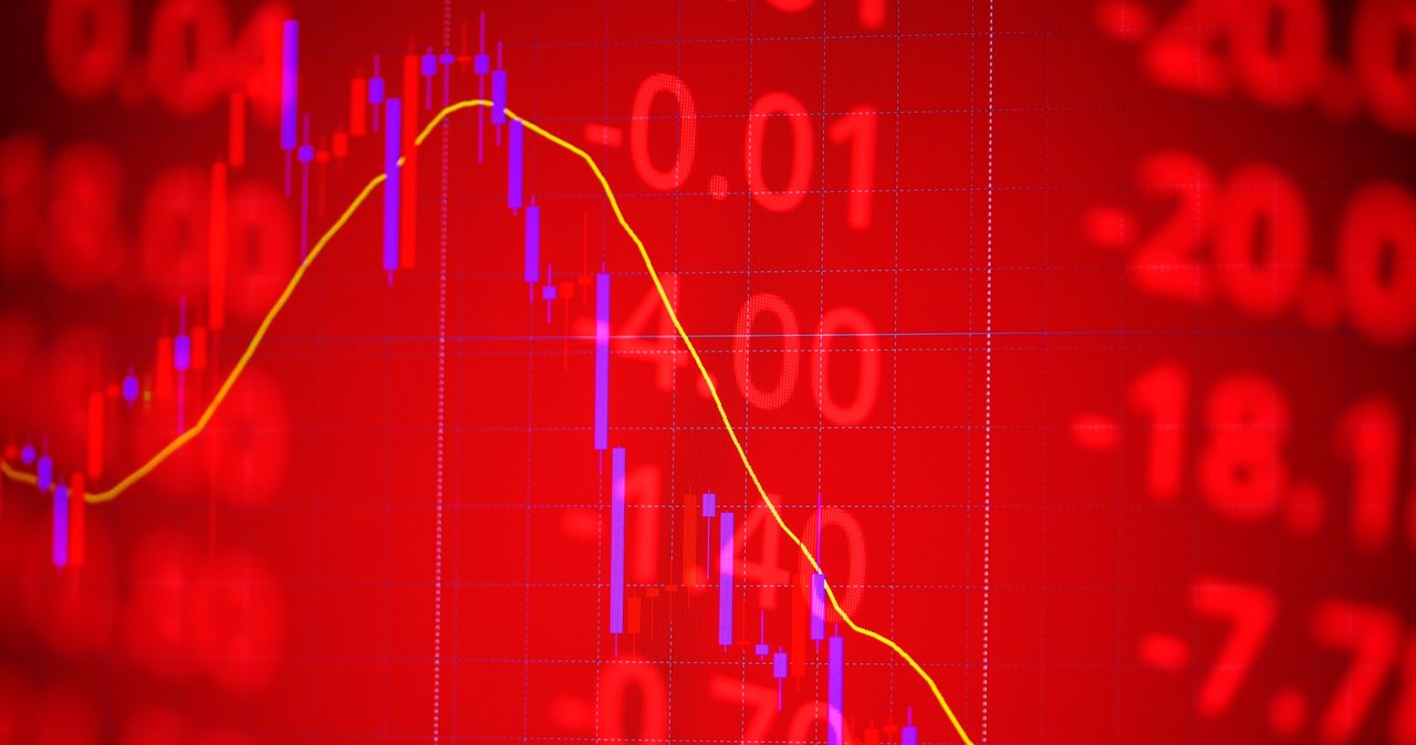Otwarcie poniedziałkowej sesji na GPW rozpoczęło się od spadków głównych indeksów /123RF/PICSEL