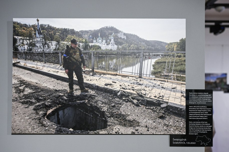 Otwarcie wystawy kijowskiego fotografa Vladyslava Musiienki „Niedozobaczenia" /Piotr Kowala /PAP