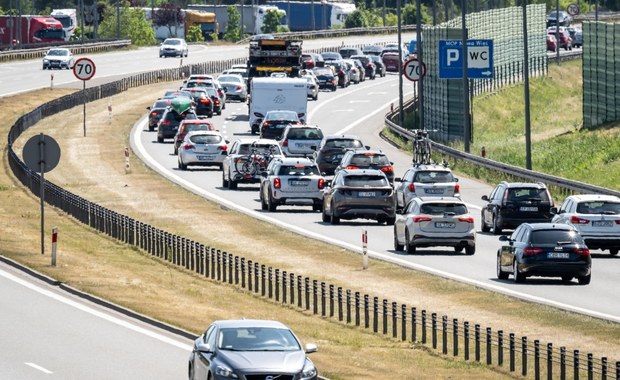 Otwarte bramki na pomorskiej A1 i policyjne kontrole prędkości