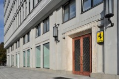 Otwarto pierwszy w Polsce salon samochodów Ferrari 