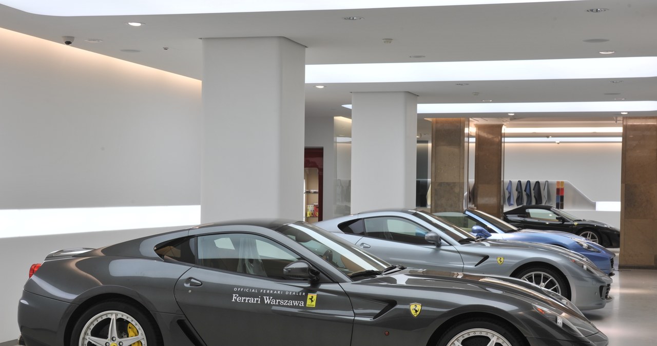 Otwarto pierwszy w Polsce salon samochodów Ferrari 