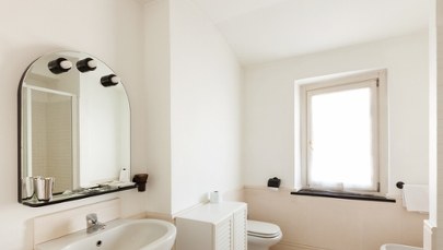 Otwierasz okno po prysznicu? To błąd