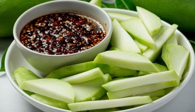 Owoc zjedz jako przekąskę, ze skórki zrób przyprawę. Dodaje energii, dba o serce i lepsze trawienie