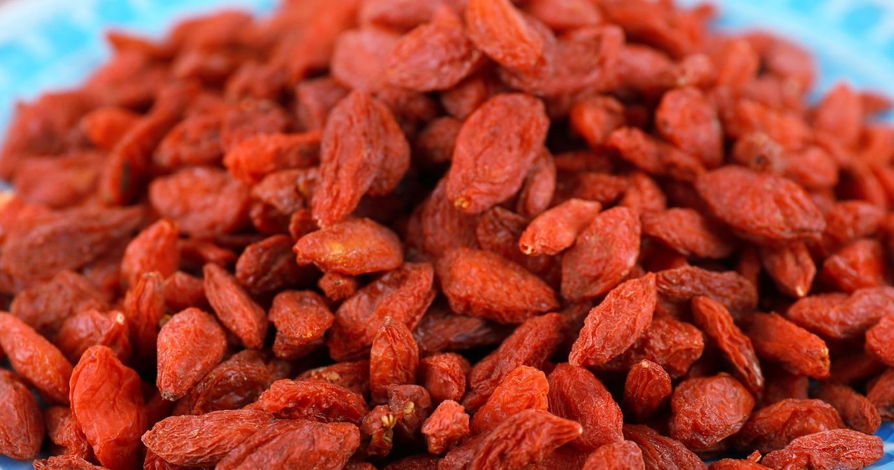 Owoce berberysu pomagają zrzucić wagę /pixelshot /Canva Pro