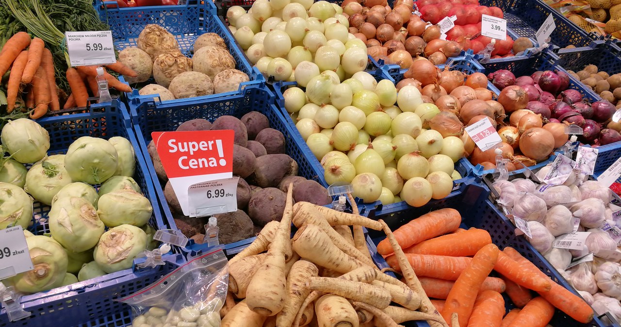 Owoce i warzywa nie powinny drożeć /MondayNews