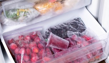Owoce w czasie mrożenia zmieniają się w zbitą kulę? To znak, że popełniasz ten błąd