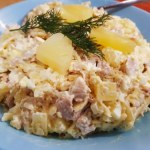 Owocowy dodatek do sałatki wielkanocnej. Świetnie komponuje się z jajkami i szynką