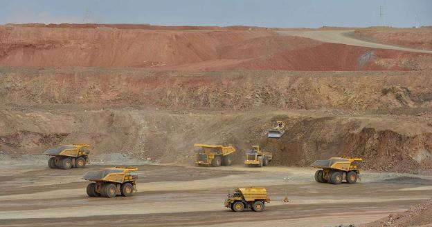 Oyu Tolgoi - kopalnia złota i miedzi w Mongolii /AFP