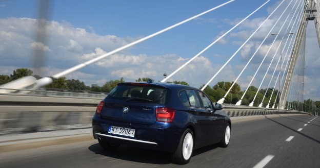 Oznaczenie 114d jest mylące, bo podstawowa „jedynka” ma pod maską silnik 1,6 l. /Motor