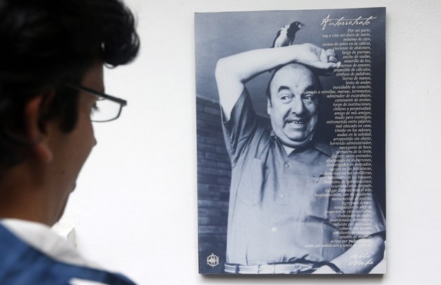 Pablo Naruda na zdjęciu w muzeum poświęconym poecie w Santiago de Chile /Felipe Trueba /PAP/EPA