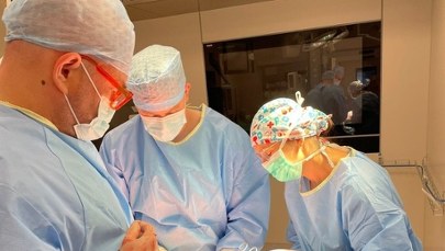 Pacjentka z guzem jajnika o średnicy 46 centymetrów. Bydgoscy specjaliści: Badania ratują życie!