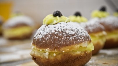 Pączki - symbol końca karnawału. Czyli wszystko, co warto wiedzieć o tłustym czwartku