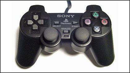 Pad do Playstation 2 /INTERIA.PL