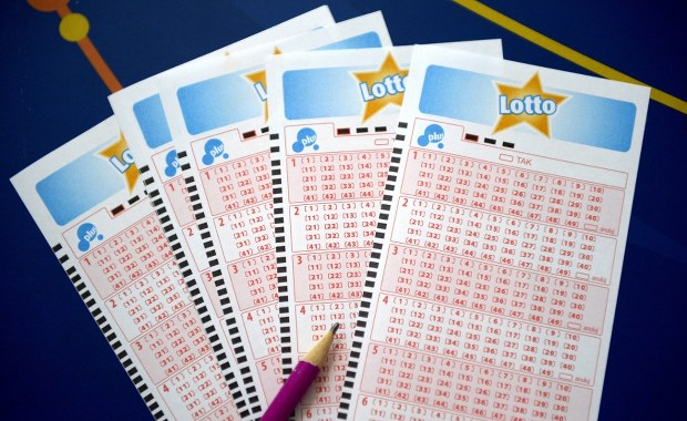 Padła "szóstka" w Lotto Plus. Wiadomo, gdzie zagrał szczęśliwiec