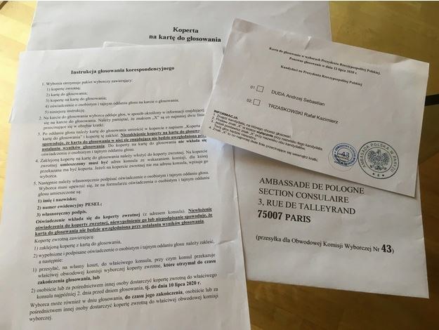 Pakiet wyborczy dla Polaków głosujących we Francji /Marek Gładysz /RMF FM