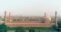 Pakistan, Lahaur, panorama z meczetem Imperialnym, XVII w. /Encyklopedia Internautica