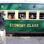 Pakistan: Zbiorowy gwałt podczas podróży pociągiem