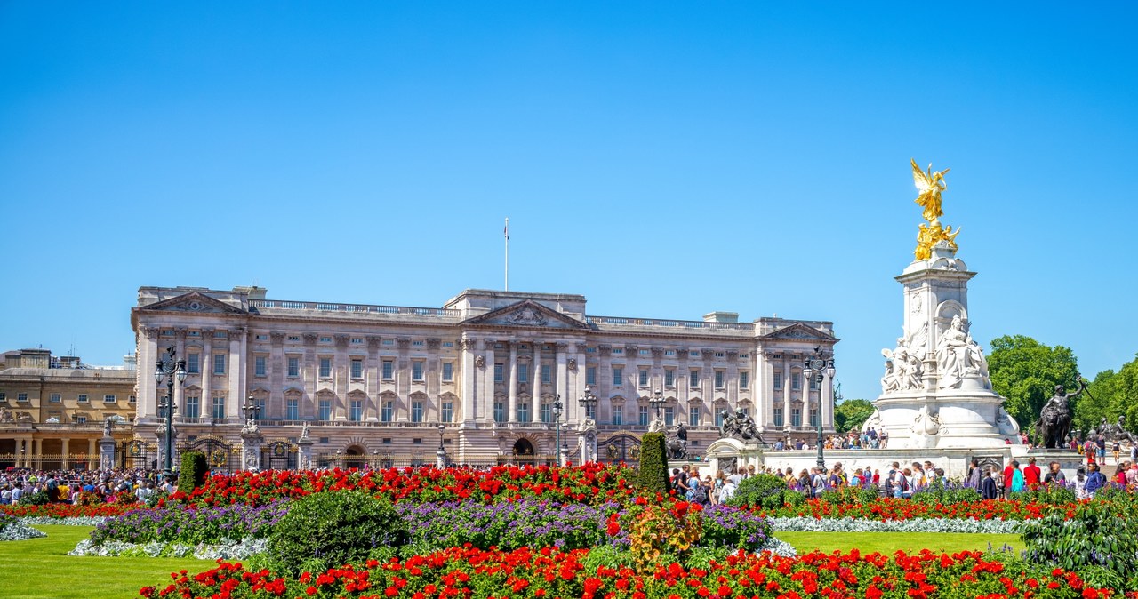 Pałac Buckingham to oficjalna królewska rezydencja /123RF/PICSEL