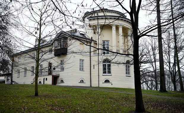 Pałac Dzieduszyckich. Nowy przewodnik pozwoli "poczuć ducha tego miejsca"