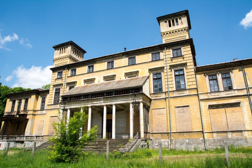 Pałac Potockich w Krzeszowicach /Getty Images