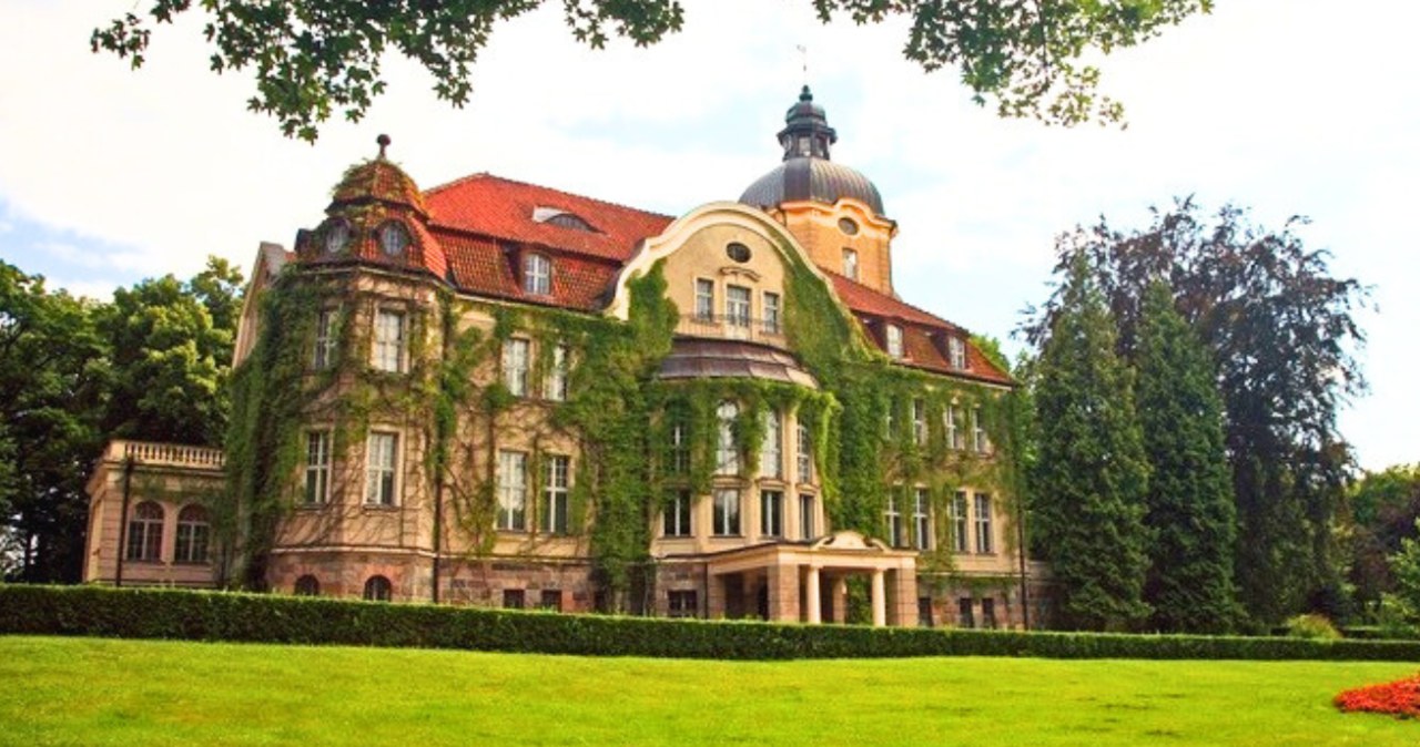 Pałac w Łężanach - mało znana perełka Warmii i Mazur /Marek and Ewa Wojciechowscy /CC BY-SA 3.0