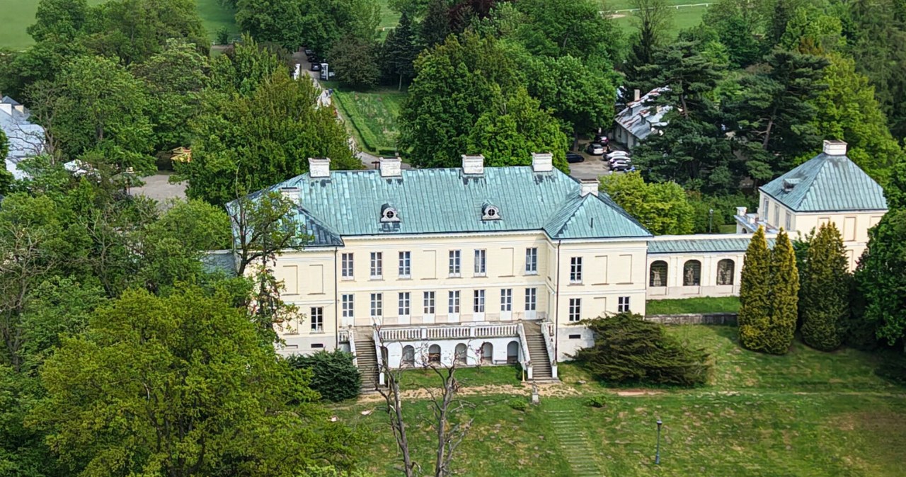 Pałac Walewskich w Walewicach skrywa niesamowitą historię /Andrzej Zbraniecki/East News /East News