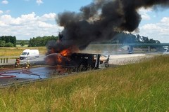 Palący się tir zablokował trasę S8 Zambrów - Białystok