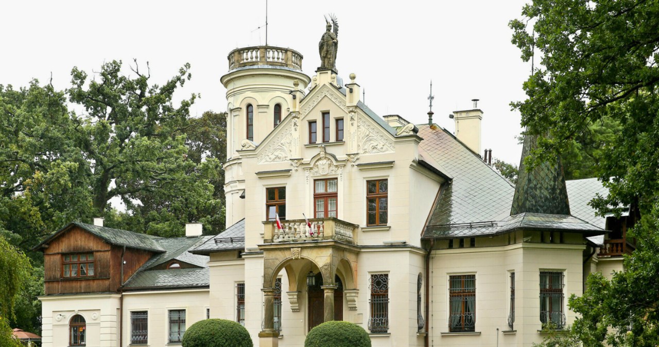 Pałacyk Henryka Sienkiewicza w Oblęgorku - wyjątkowe miejsce i historia /MONKPRESS/East News /East News