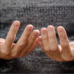 Palce pałeczkowate mogą być objawem nowotworu. To też sygnał problemów z sercem