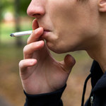 Palenie przyczyną psychozy u nastolatków