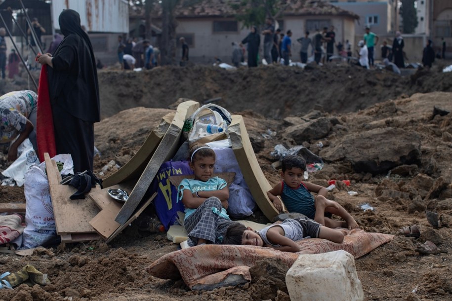 Palestyńczycy w Strefie Gazy cierpią m.in. z powodu głodu. /HAITHAM IMAD /PAP/EPA
