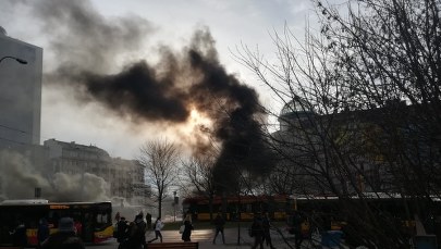 Palili opony i słomę. Policja poszukuje uczestników protestu rolników