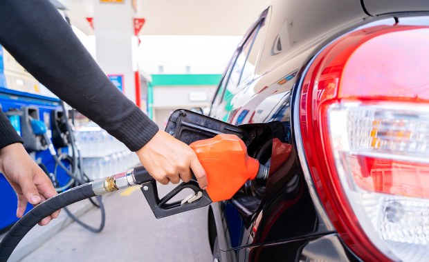 Paliwa jeszcze zdrożeją, ale podwyżki mogą wyhamować. Przewidywania analityków