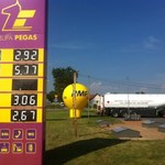 Paliwowy raj podatkowy w Falęcicach: Benzyna za 3 zł