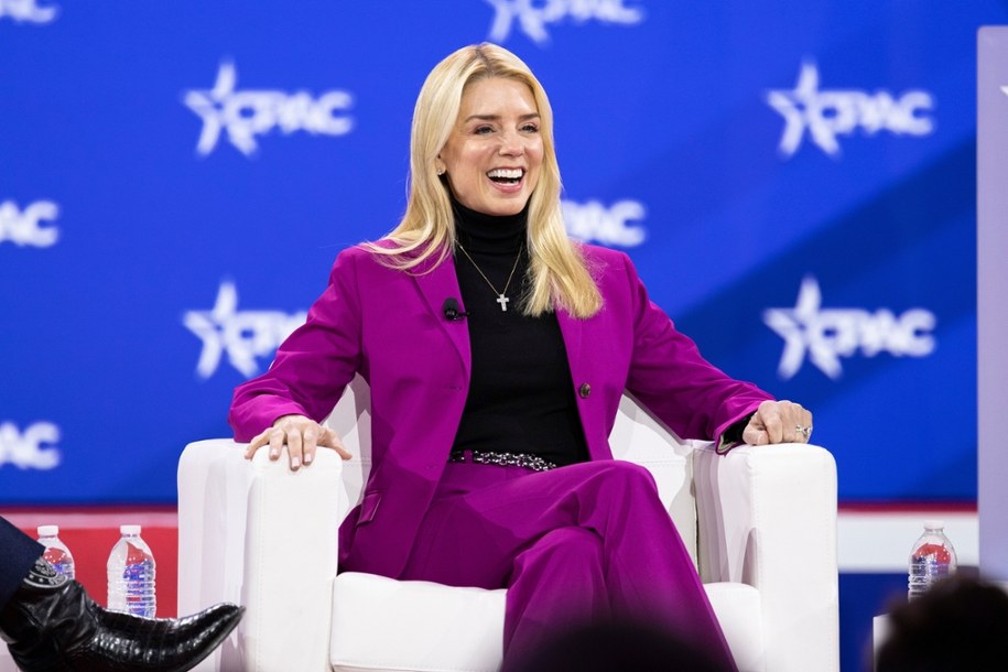 Pam Bondi /Shutterstock