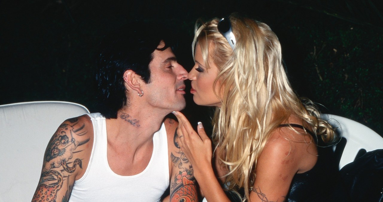 Pamela Anderson i Tommy Lee w 1994 roku /Stephane Cardinale/Sygma /Getty Images