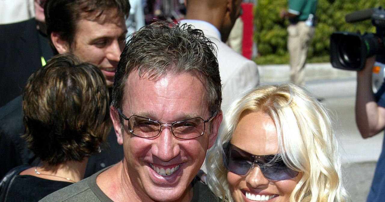 Pamela Anderson, Tim Allen /Mary Evans/Allstar/Graham Whitby Boot /East News